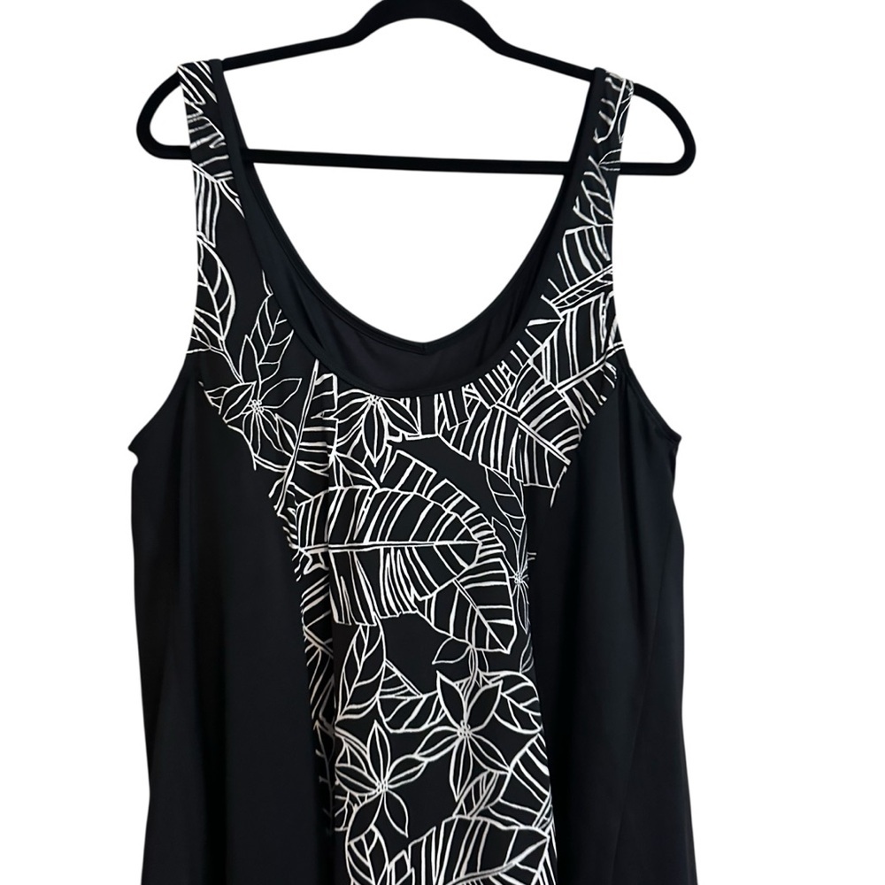 Tropical Escape Black and White Swim Dress Size 24W - Picture 6 of 6